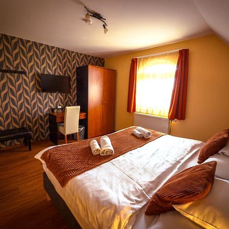Barackvirag Vendeghaz Hotel Tihany Exterior photo